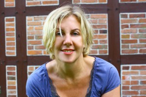 Anja Hofbauer leitet den Chor Arkona forte